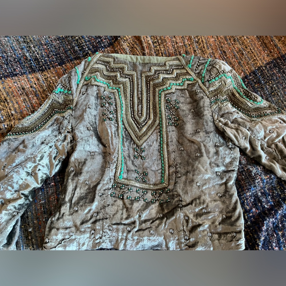 Embroidered Open Front Jacket - Picture 8 of 9